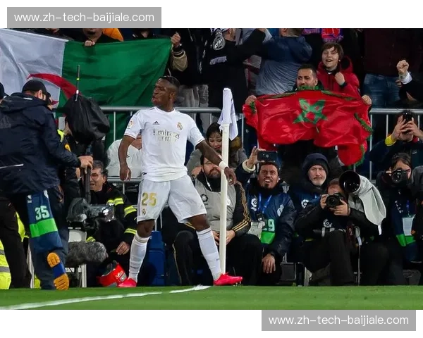 永恒的白与红蓝：当伯纳乌遇见诺坎普，这不只是一场足球，这是人生的顶级剧场